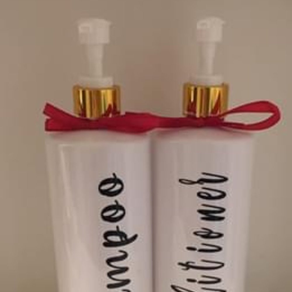 NEW Shampoo & Conditioner Dispenser - Picture 2 of 2